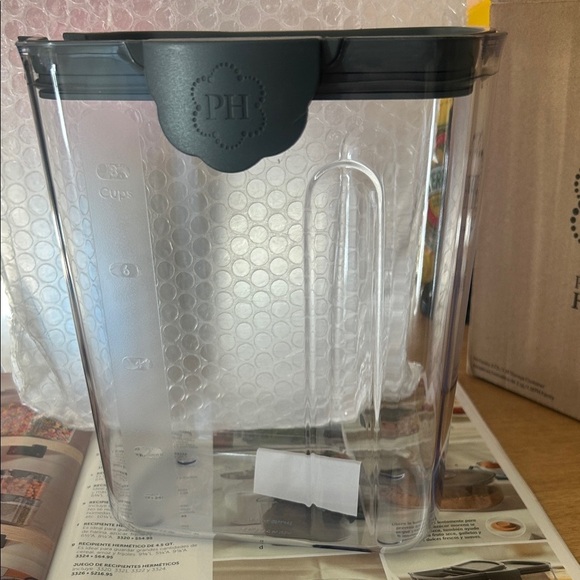 Princess House Other - Princess House Black and Clear Food Storage Container